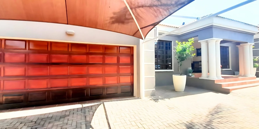 3 Bedroom Property for Sale in Wilkoppies North West